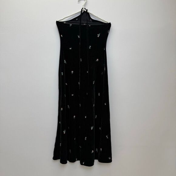 WEWOREWHAT High Neck Flower Dress - Picture 5 of 10